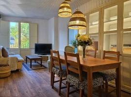 Casa Margarita - céntrico y con vistas, hotel in Sant Joan de les Abadesses