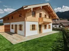 Gemütliche Ferienhaushälfte in Kreuth am Tegernsee Ruhig, mit Bergblick & Garten