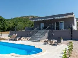 Villa Life