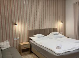 Landing Rooms Apartman, hotel em Üllő