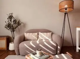 Melt & Laze Cozy Stylish Aesthetic Relaxing House