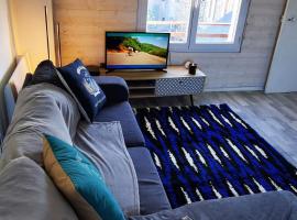 Large Studio with Sea View, hotel v destinaci Binic