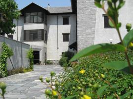 La Bottega Del Falegname, hotel v destinaci Vanzaghello