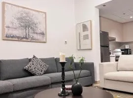 luxurious apartment 1BR Stay steps to Ferrari & Warner Bros Yas Mall