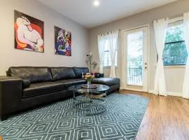 Victory Park Town Home Near Dallas Convention Center