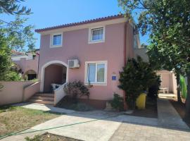 Apartmani Elena, hotel v destinaci Ližnjan