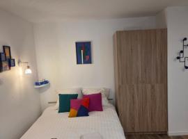 La Pierre n°6 Grand studio avec CLIM, Hotel in Tartas