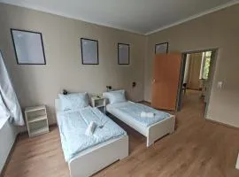 Stylish 1-Bedroom Apartment for Rent - Central Essen Location