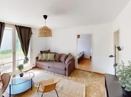 Affordable Comfort 3BR Apartment