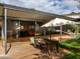 Refúgio em casa container, khách sạn ở Nova Lima