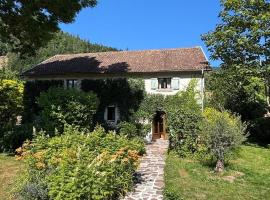 Charmante maison de campagne vue sur les montagnes, hotel di Oderen