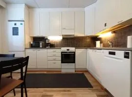 Spacious Apartment for 6