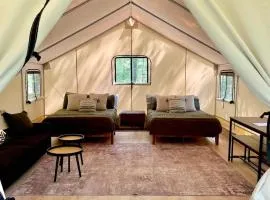 Vireo's Nest- Glamping Tent in the Gorge with AC