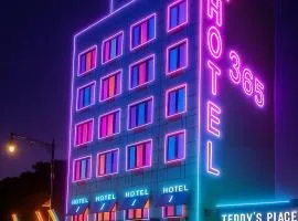 Hotel 365 Bronx - Yankee Stadium