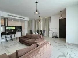 Modern 3 bedroom villa with pool