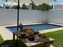 Casa con alberca, casa de campo em La Tortuga