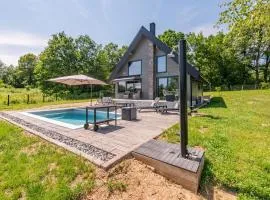 Cozy Home In Gospic With Wi-Fi