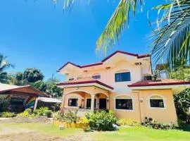 Chateau La Princesa rooms with cozy garden, billiard table & bar