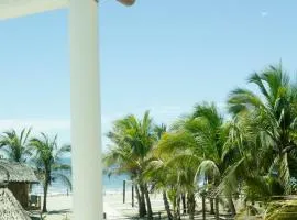 Departamentos y cabañas a pie de playa -Baraka Beach Club