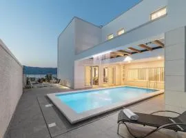 Amazing Home In Povlja