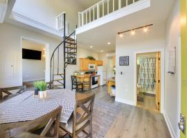 17 Mi to Schweitzer Mtn All-Season Retreat!, hotel v destinaci Sagle