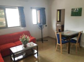 Appartements Lome Marie Antoinette, hotel with parking in Atigan