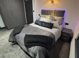 Modern 3bed | 3en-suite | Garden