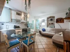 Savona Bilo13 Fashion Spot metro a 5 minutes WIFI and AC