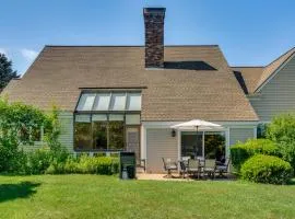 Lake and Beach Access Family Townhome in Laconia