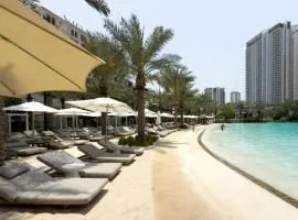 GuestReady - Lux living with an infinity pool