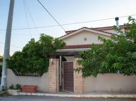 Costas Artemis Apartments Near Athens Airport