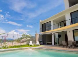 New Bamboo Kuri Pool and Fun, hotel en Tequesquitengo