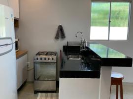 Casa Aconchegante com Piscina, hotel v destinaci Porto Seguro