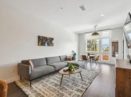 Chic Made Easy | Espadin LoHi