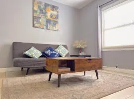 2 COZY BeDRooM WITH HUGE YARD