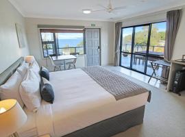 Whangaparaoa Lodge, Boutique-Hotel in Whangaparaoa