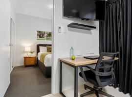 Emerald Inn by Travellers, hotel en Emerald