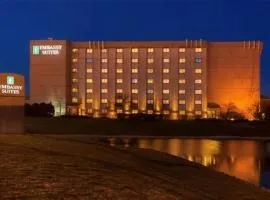 Embassy Suites by Hilton Chicago Schaumburg Woodfield