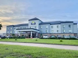 Days Inn & Suites by Wyndham Houston / West Energy Corridor