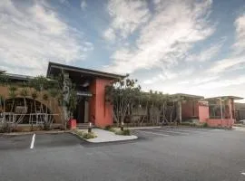Mermaid Waters Hotel by Nightcap Plus
