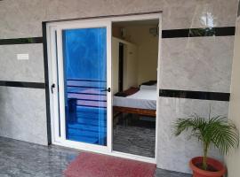 Gokarna Beach Nirmala Homestay, hotel v destinaci Gokarn