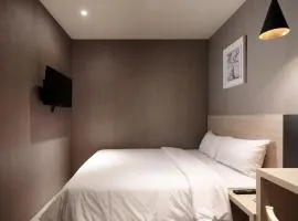 Orange House Hotel