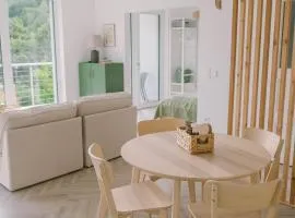 Well M cottage