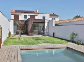 Luxury villa with pool