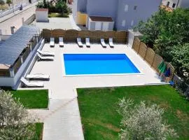 Nice Apartment In Novigrad