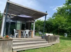 Mobil-home chalet chez l'habitant, au coeur des Combrailles, à 5 min du Pont du Bouchet