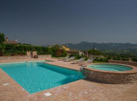 Il Casato、Castelraimondoのホテル