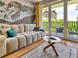 Pine Apartments, Sun & Snow