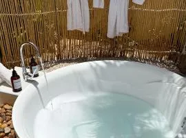 شاليه فندقي غرفتين نوم مسبح وبانيو