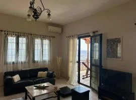 Stagiates House